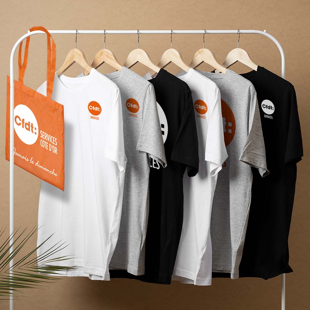CDFT Service : Portant avec tee-shirts blancs, gris et noir, logo, sac orange